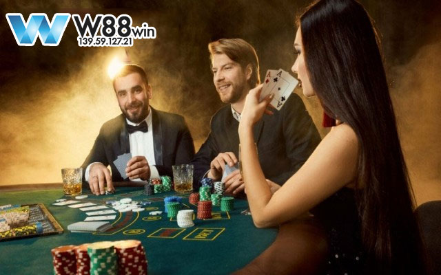 Phân Loại Người Chơi Poker - Chìa Khóa Vàng Để Chiếm Ưu Thế Trên Bàn Cược 6 4 kiểu người chơi poker thường gặp