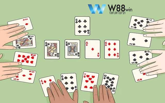 So Sánh Sâu Giữa Texas Holdem Và Omaha Poker - Phân Tích Chi Tiết 5 Thông tin cơ bản về Poker Omaha.